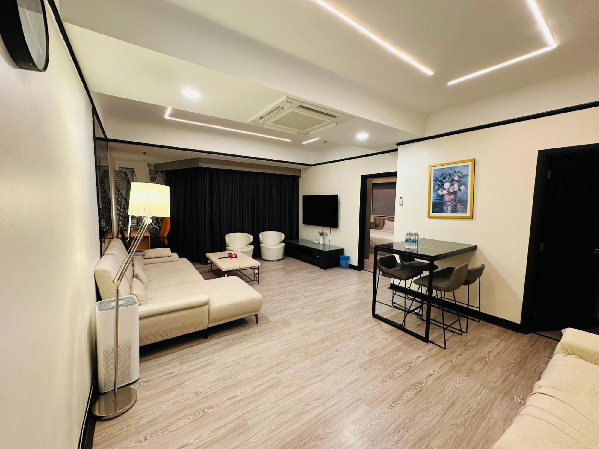 Times Square Residential Service Pangsapuri