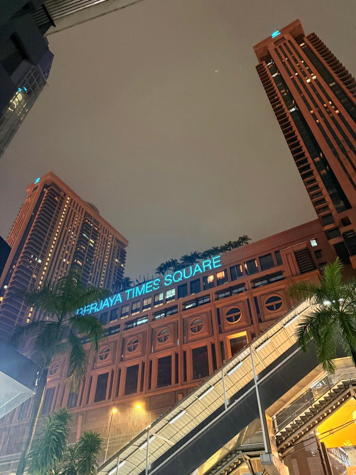 Times Square Residential Service Pangsapuri *